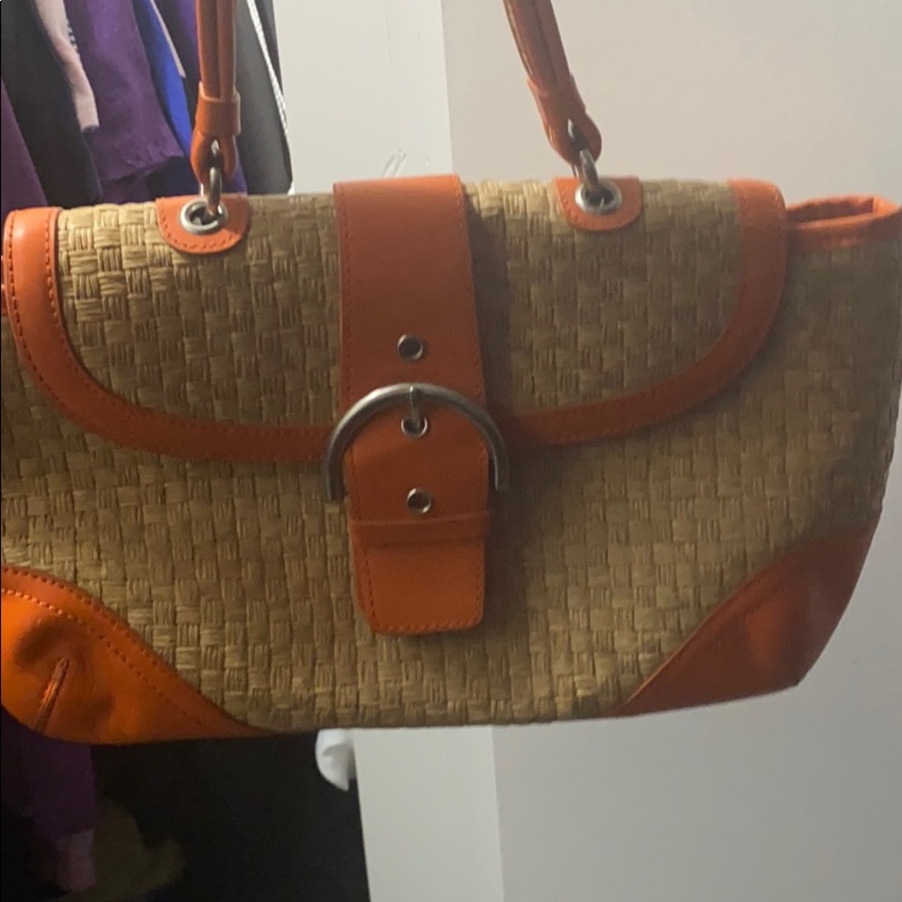 Hand bag